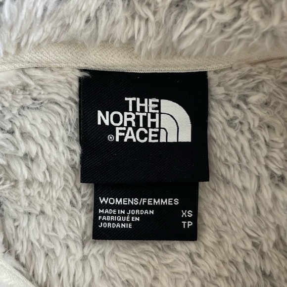 The North Face Fuzzy Pullover in XS - Picture 4 of 4